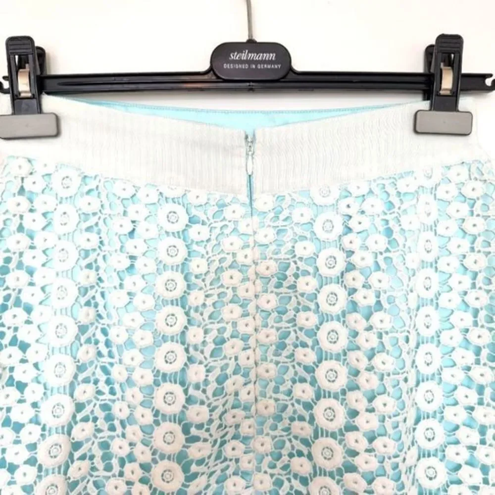 Antonio Melani Lace‎ Overlay Pencil Skirt